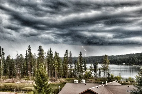 Roche Lake Resort