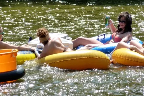 Rock-n-Row Adventures Iowa River Tubing