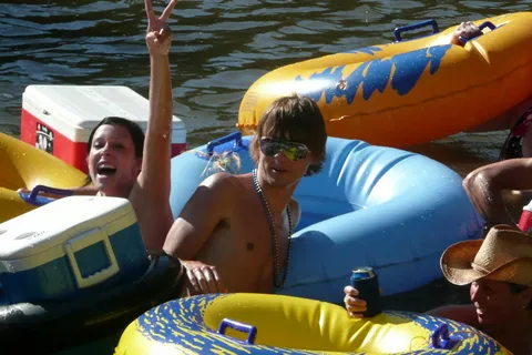 Rock-n-Row Adventures Iowa River Tubing