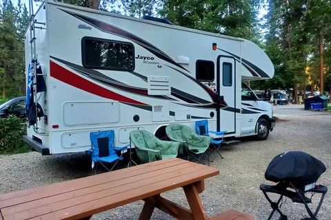 Gallagher Lake | A Parkbridge Camping and RV Resort