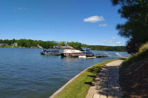 Lake Greenwood Motorcoach Resort