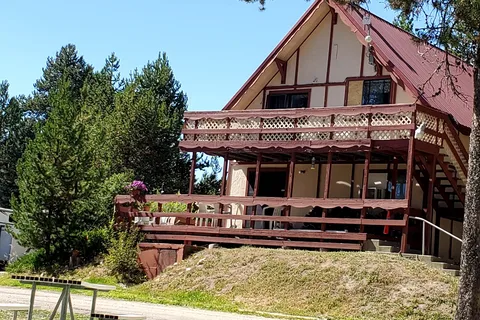 Chalet RV Park