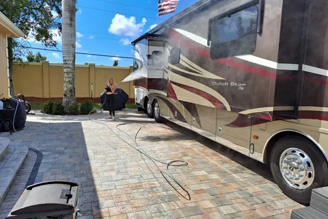 Pelican Lake Motorcoach Resort