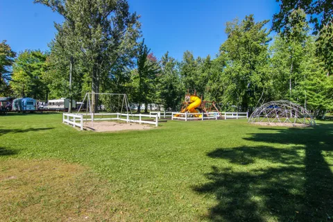 Leelanau Pines Campground