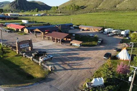 Hideout Motel and RV