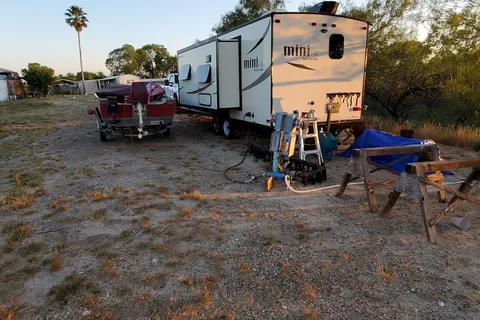 Lakefront Lodge