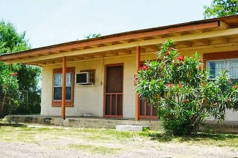 Lakefront Lodge