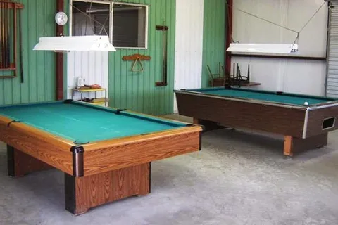 Lakefront Lodge