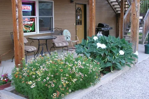 Shell Campground and Cabins