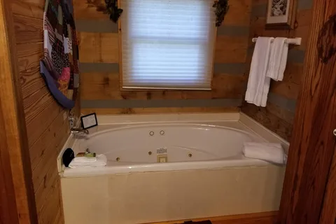 Whispering River RV Resort