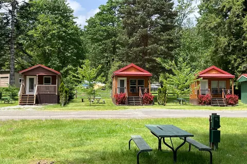 Lone Fir Resort