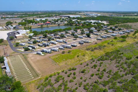 Braunig Lake RV Resort
