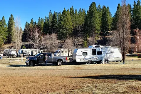 Eagles Nest RV Park