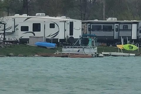 Campgrounds-R-Us