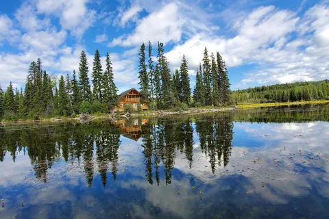 Ten-ee-ah Lodge Wilderness Resort and Campground