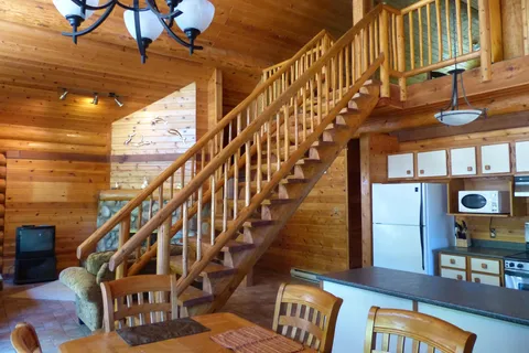 Riverbend Cottage and RV Resort