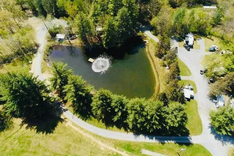 Pine Hollow Campground