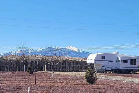Grand Canyon Oasis RV Resort and Glampground