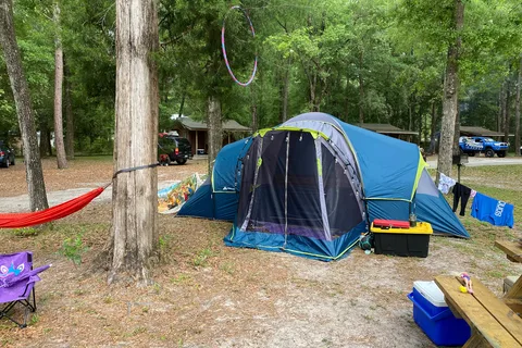 Ichetucknee Family Canoe and Cabins