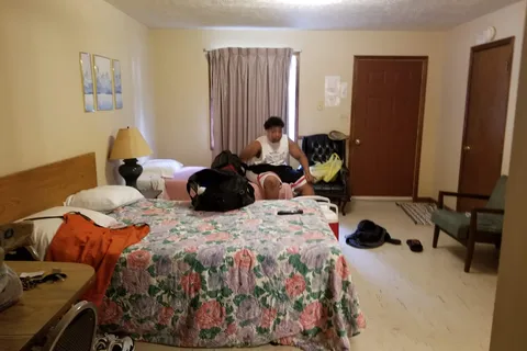 Sportsmans Resort