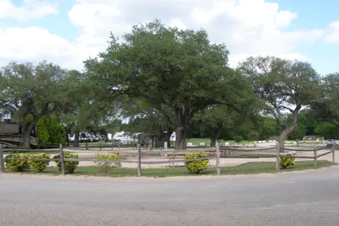Bending Oaks Ranch