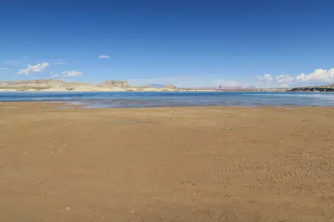 Lone Rock Beach Primitive Campground - Glen Canyon National Recreation Area