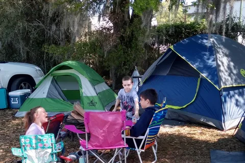Arrowhead Campsites and Mobile Home Park