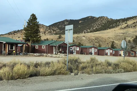 Win Mar Cabins