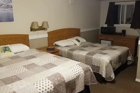The Rivermount Motel and Campground