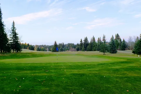 Pipestone Links Golf Course and RV Park near Millet, AB