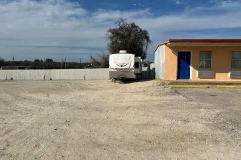 Apollo Lodge & RV Park