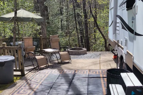 Solitude Pointe Cabins and RV Park