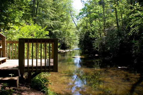 Solitude Pointe Cabins and RV Park