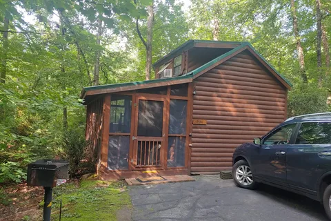 Solitude Pointe Cabins and RV Park