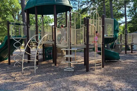 Twin Lakes State Park