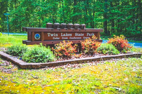 Twin Lakes State Park