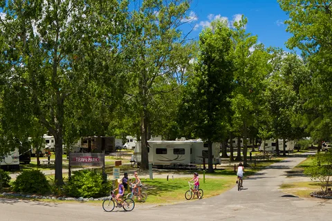 Holiday Trav-L-Park Of Virginia Beach