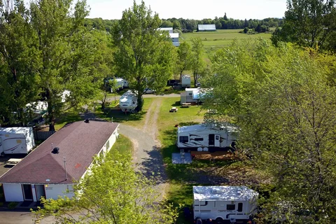Camping Au Bonnet Rouge