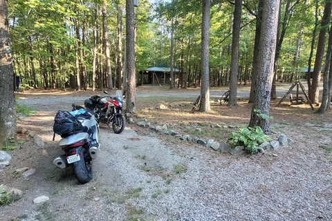Rich Mountain Cabins RV Park