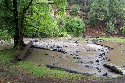 Upper Log Apache Reservation