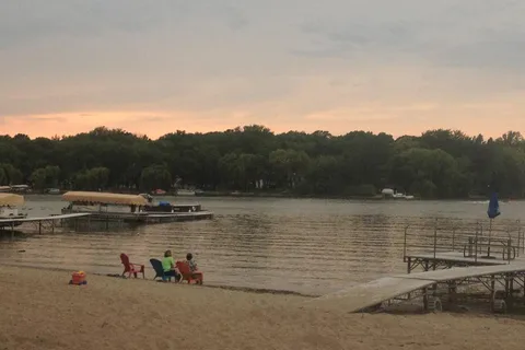 Lakeshore Resort