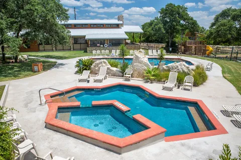 Sun Outdoors Lake Travis