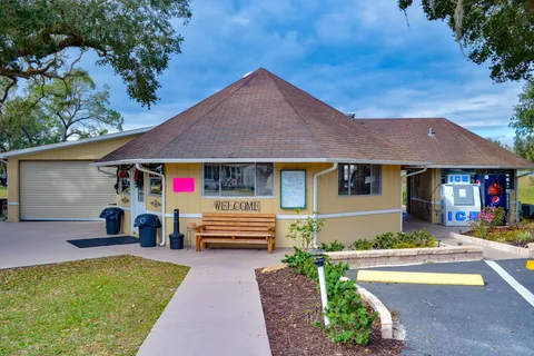 Breezy Oaks RV Park
