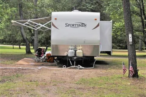 Twin Bears Wooded Campground