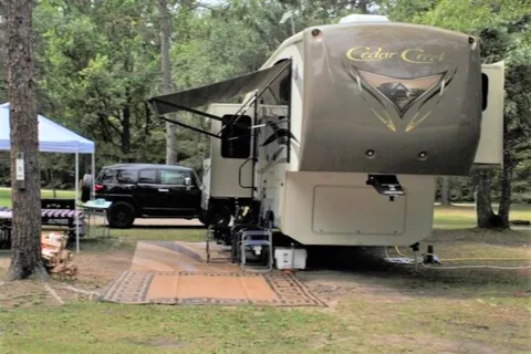 Twin Bears Wooded Campground