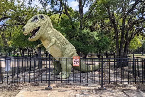 Cascade Caverns Campground