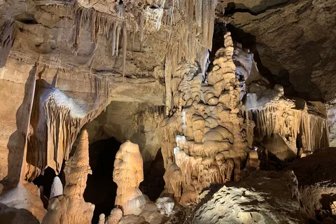 Cascade Caverns Campground