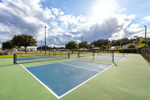 Paradise Oaks RV Resort