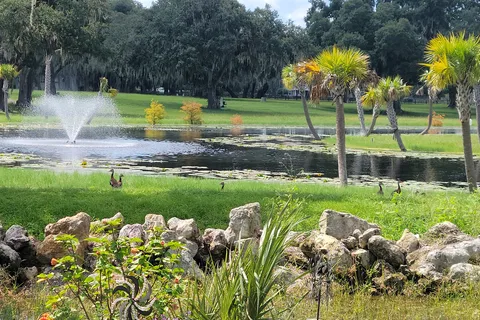 Paradise Oaks RV Resort