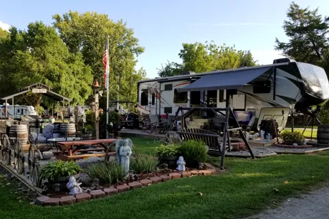 Poor Farmers RV Sales and Services
